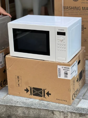 مایکروویو 25 لیتر توکار بوش سفید مدل HMT84G421